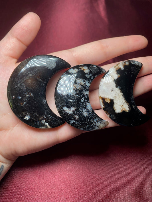 Black Flower Agate Moon Carving